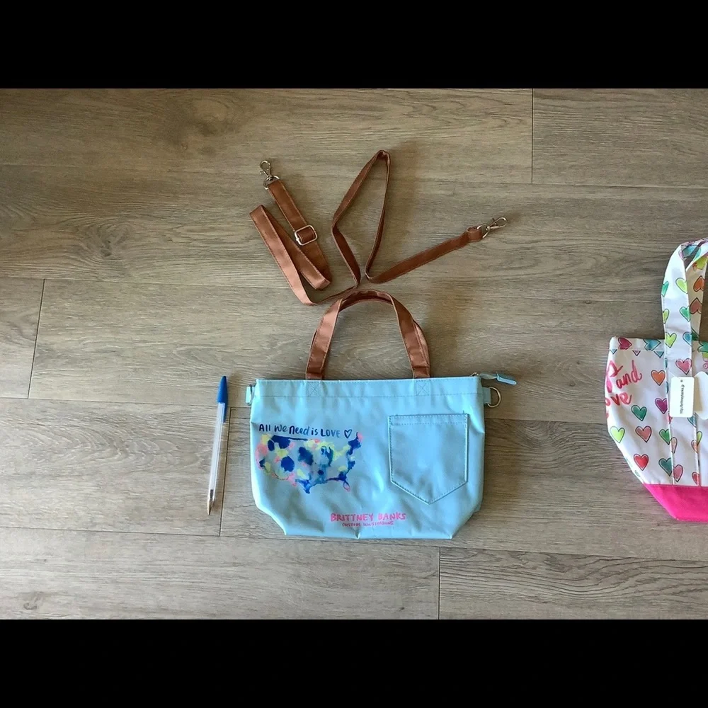 NWOT Tote with shoulder cross body 49”​